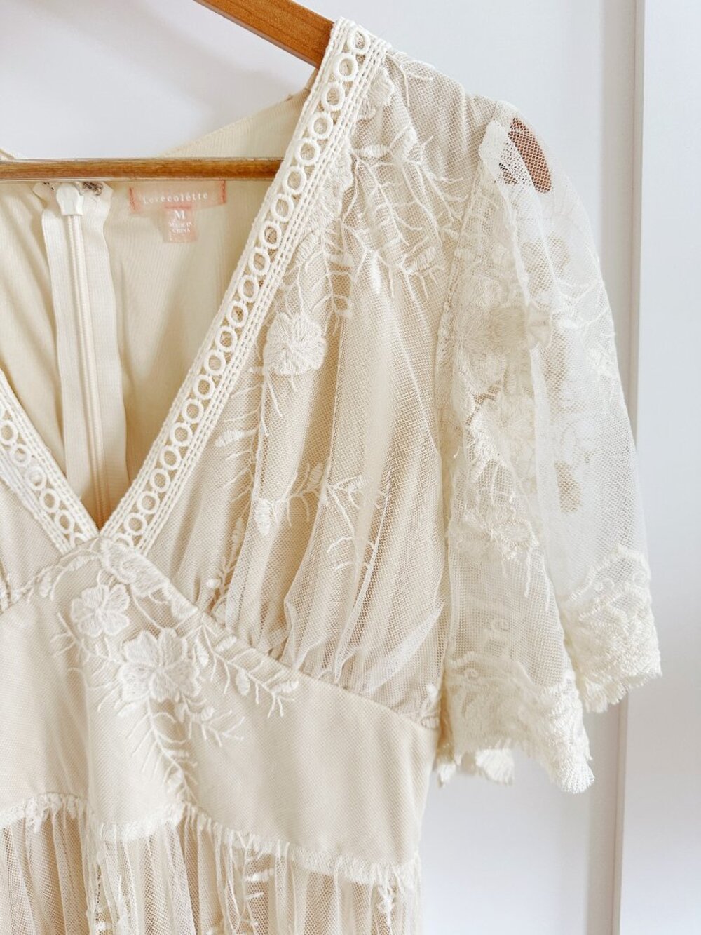 Baltic Born - Clarisa Lace Midi Dress | Vintage Cream - Picture 6 of 9